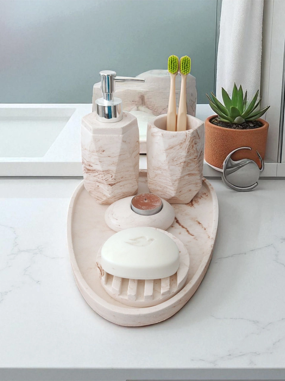 5'li Mermer Desenli Beton Banyo Seti , Sıvı Sabunluk Diş Fırçalığı Aksesuar Bej