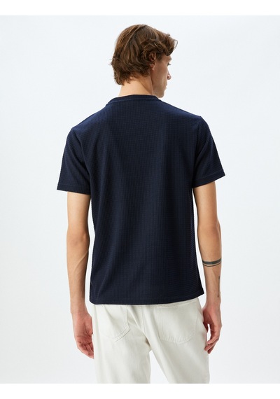 Koton Bisiklet Yaka Kısa Kollu Dokulu Slim Fit Tişört Lacivert 5sam10077hk Lacivert