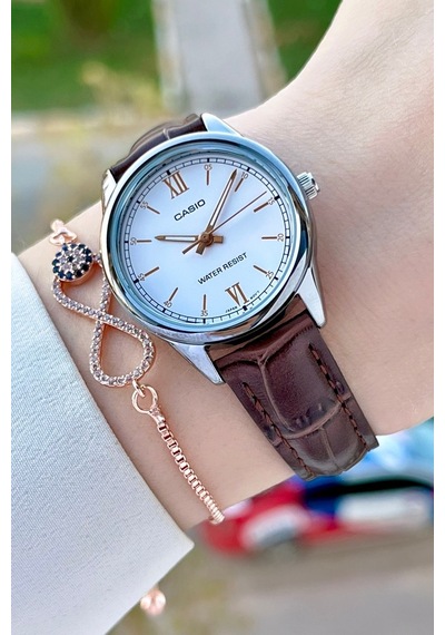 Casio Csıste149 Kadın Kol Saati