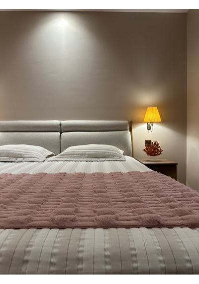Modern Line Pembe Peluş Yatak Ucu Runner