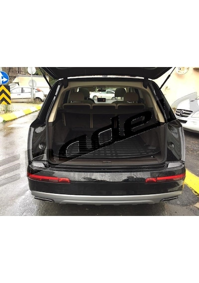 Audi Q7 Bagaj Koruyucu Havuzlu Paspas Kaucuk Kokusuz 3d