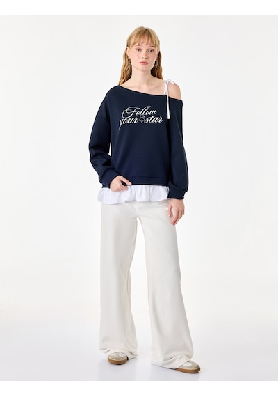 Koton Pamuklu Asimetrik Yaka Tek Askılı Baskılı Uzun Kollu Sweatshirt Lacivert 7wal10254ık