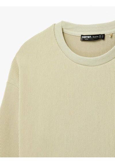 Koton Kısa Kollu Bisiklet Yaka Pamuklu Basic Oversize Tişört Haki 6sam10279mk Haki