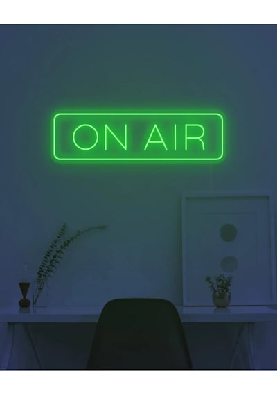 On Aır Yazılı Neon Tabela Yeşil