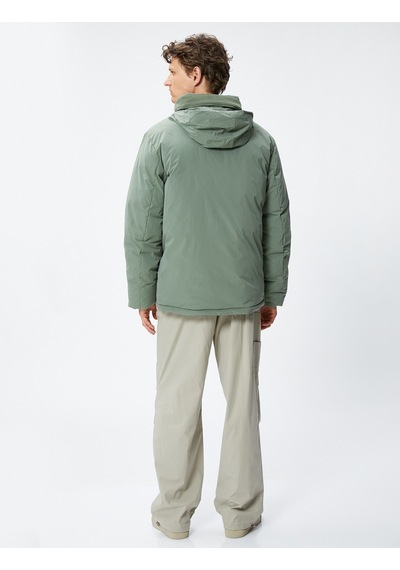 Koton Anorak Ceket Klasik Yaka Fermuarlı Cep Detaylı Yeşil 4Wam20040Hw 4Wam20040Hw786 Yeşil Koton Anorak Ceket Klasik Yaka Fermuarlı Cep Detaylı Yeşil 4Wam20040Hw 4Wam20040Hw786 Yeşil