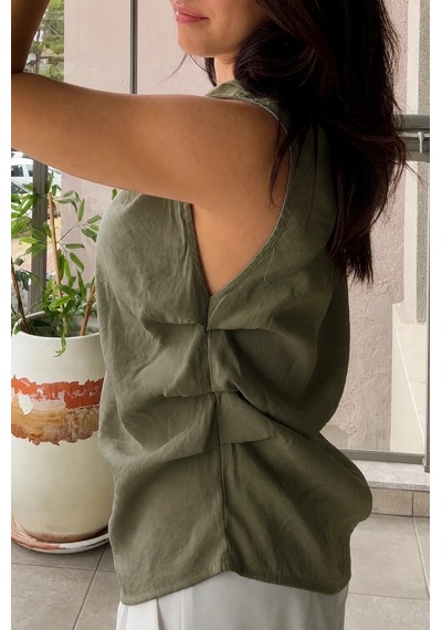 Bb Butik Basic Tasarım Dokuma Modal Kumaş Kolsuz Bluz Rahat Kalıp Modern Kadın Bluz My3535 haki Bb Butik Basic Tasarım Dokuma Modal Kumaş Kolsuz Bluz Rahat Kalıp Modern Kadın Bluz My3535 haki