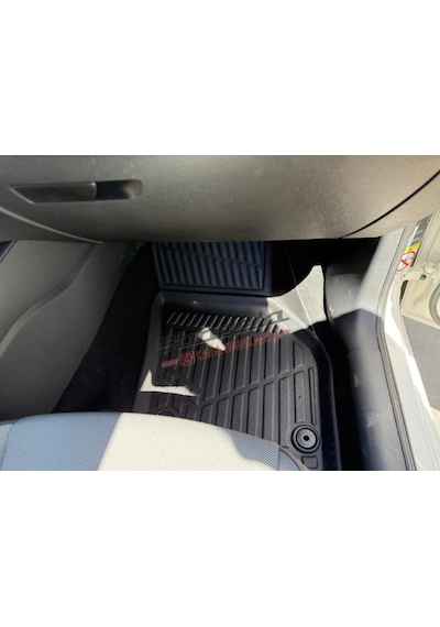 Seat Leon 2021-2025 Arası 3d Kauçuk Kokusuz Havuzlu Paspas