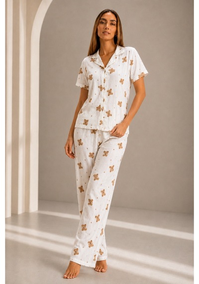 Kadın Kısa Kol Rahat Kalıp Şık Kırık Beyaz Pijama Takımı