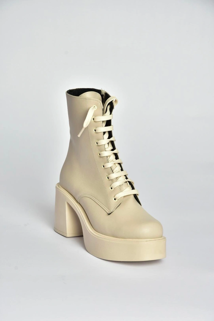 Fox Shoes V726681509 Bej Kalın Topuklu Bağcıklı Kadın Bot Bej-suni Deri