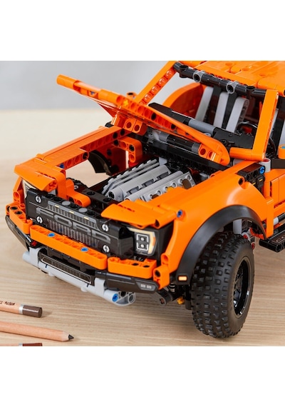 LEGO® Technic 42126 Ford F 150 Raptor 1379 Parça
