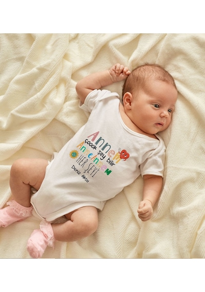 Bk Gift Bk Kids İsimli Annem Çok Şeyi Bilir Tasarımlı Bebek Body Zıbın - Model 1 0-3 Ay Sarı