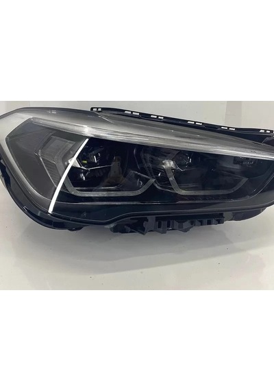 Bmw X1 - - F48 2021 Yılında Çıkan Kasa Far Sağ Oem No: 63119477812