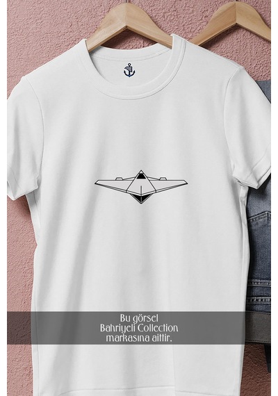 Bahriyeli Collection Oversize Savaş Uçağı Vektörel Tasarımlı Unisex T-shirt Beyaz Bahriyeli Collection Oversize Savaş Uçağı Vektörel Tasarımlı Unisex T-shirt Beyaz