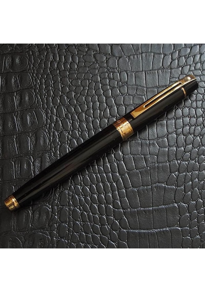Sheaffer 9325-1 300 Serisi Roller Kalem Parlak Siyah Altın Genel