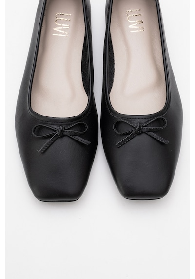 Luvishoes Luvi Shoes Sosa Siyah Cilt Hakiki Deri Küt Burunlu Fiyonklu Kadın Babet Ayakkabı Siyah Cilt