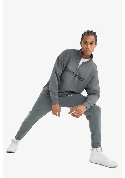 DeFactoFit NBA Chicago Bulls Oversize Geniş Kalıp Fermuarlı Dik Yaka Skuba Dalgıç Kumaş Sweatshirt D8616AX25SPGR311