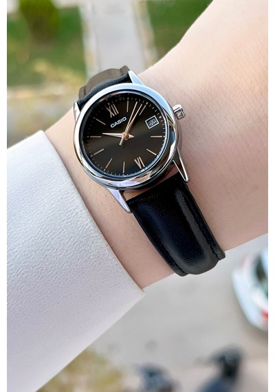 Casio Csıste147 Kadın Kol Saati