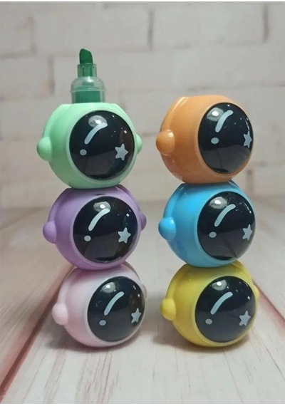 Astronot Fosforlu Kalem Yumurtlayan 1 Paket 5 Renk Astronot Figürlü İşaret Kalemi Mini 5 Li Fosforlu Kalem Çok Renkli