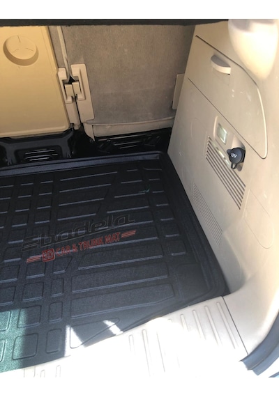 Ford C-max 2005-2006 Arası 3d Kauçuk Kokusuz Bagaj Havuzu