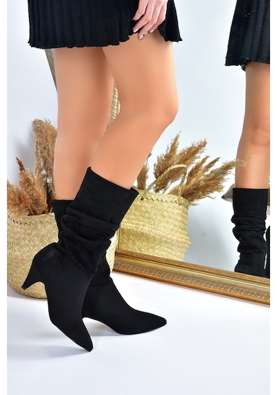 Fox Shoes Siyah Süet Kısa Topuklu Büzgülü Kadın Bot L404810602