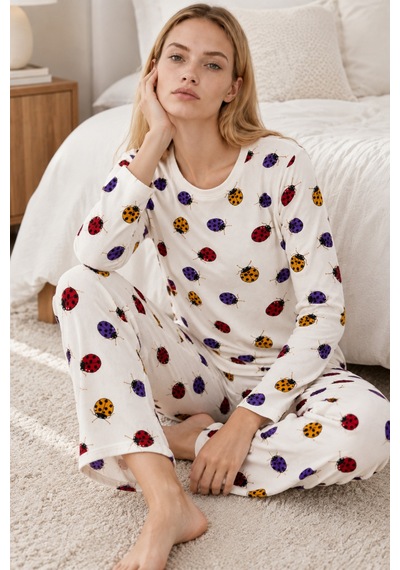 Kadın Desenli İkili Beyaz Rahat Pijama Takımı 4829