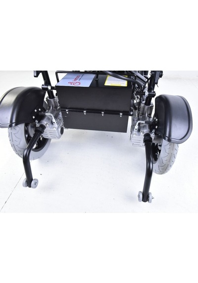 K-111 Pg Vr2 Uk Programlanabilir Akülü Tekerlekli Sandalye 2 340w Motor 66ah Jel Akü 30 Km Menzil
