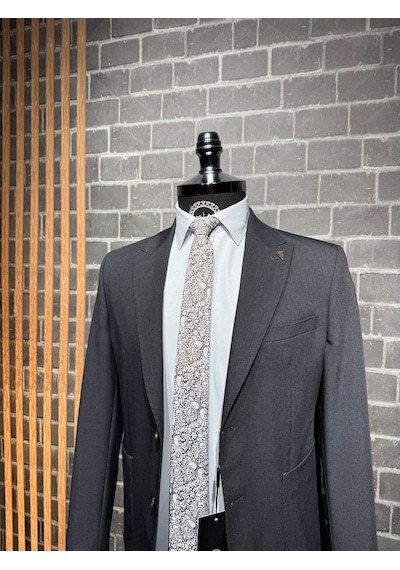 Dupont Classics Dupont Slim Fit Sivri Yaka 6 Drop Çift Yırtmaç Torba Cep Puntolu 2'li Takım Elbise Antrasit - Gri Dupont Classics Dupont Slim Fit Sivri Yaka 6 Drop Çift Yırtmaç Torba Cep Puntolu 2'li Takım Elbise Antrasit - Gri