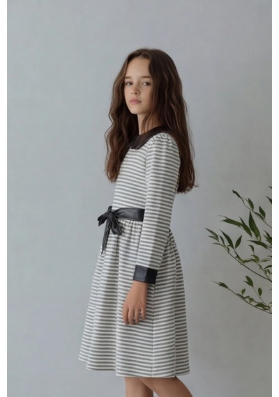 Fesshera Kids Kız Çocuk Elbise Suni Deri Detaylı Bebe Yaka Sırtı Fermuarlı Şık Elbise Beyaz Fesshera Kids Kız Çocuk Elbise Suni Deri Detaylı Bebe Yaka Sırtı Fermuarlı Şık Elbise Beyaz