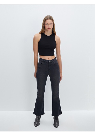 Lcw Vision Siyah Bisiklet Yaka Dokulu Kadın Crop