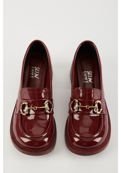 Selin Shoes Hily Gold Aksesuar Detay Kadın Loafer- Bordo Rugan