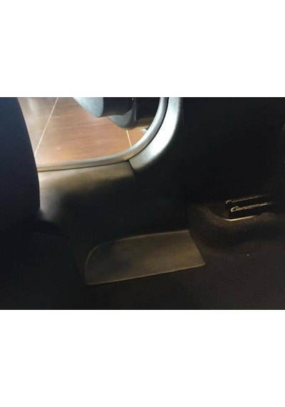 Dacia Duster Halı Kenar Plastiği 2011-2017 (425216442)