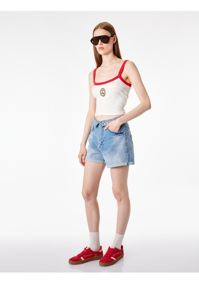 Koton Pamuklu Rahat Kalıp Düğme Detaylı Beli Katlamalı Mini Denim Şort Orta İndigo 6sal40282md