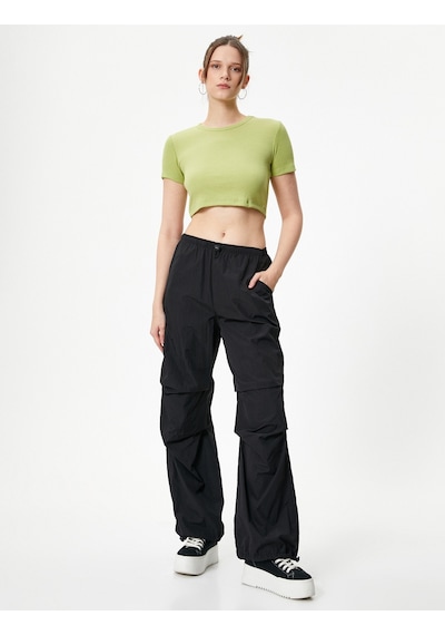 Koton Basic Crop Tişört Ribanalı Kısa Kollu Bisiklet Yaka Slim Fit Haki 4sal10054ık 4SAL10054IK853 Haki Koton Basic Crop Tişört Ribanalı Kısa Kollu Bisiklet Yaka Slim Fit Haki 4sal10054ık 4SAL10054IK853 Haki
