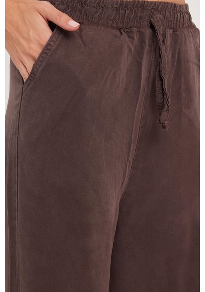 Tudors Kadın Regular Fit Klasik Kesim Pamuklu Geniş Paça Kahverengi Pantolon-39523 Kahverengi