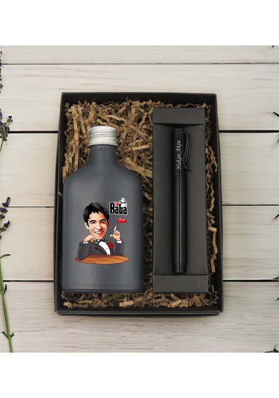 Bk Gift Kişiye Özel The Baba Karikatürlü Antrasit Tasarım Cam Şişede Kolonya 200 Ml & Siyah Metal Roller Kalem Hediye Seti-4, Babaya Hediye, Babalar G