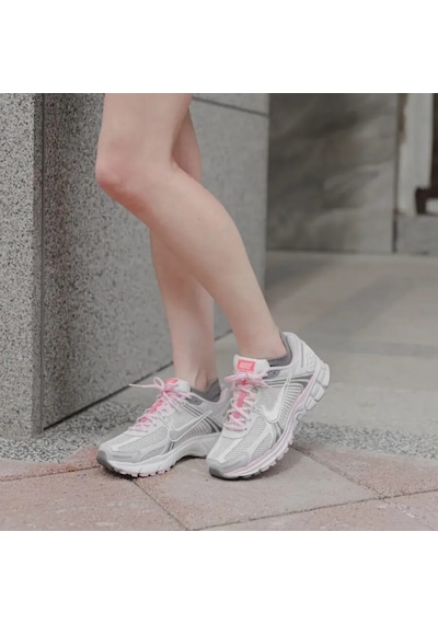 Nike Zoom Vomero 5 Photon Dust Summit White Kadın Spor Ayakkabısı-fn3695-001-tanemsport Pembe - Beyaz Nike Zoom Vomero 5 Photon Dust Summit White Kadın Spor Ayakkabısı-fn3695-001-tanemsport Pembe - Beyaz