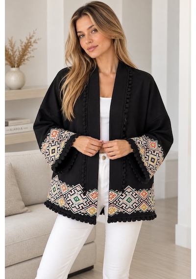 Lima Siyah Kadın Etnik Desenli Kimono Ceket Ponpon Detaylı Salaş Kesim Bohem Mevsimlik Ceket Lima Siyah Kadın Etnik Desenli Kimono Ceket Ponpon Detaylı Salaş Kesim Bohem Mevsimlik Ceket
