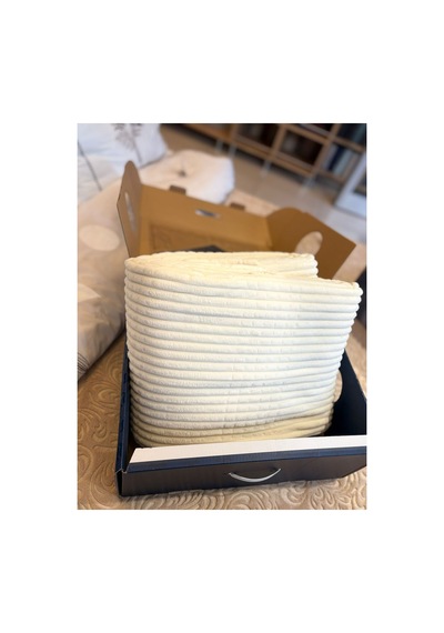 Gökse Home Merinos Modern Line 3 Parça Çift Kişilik Battaniye Seti Krem