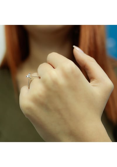 Lova F Renk 0,42 Karat Pırlanta Tektaş Yüzük - Hrd - 1020015
