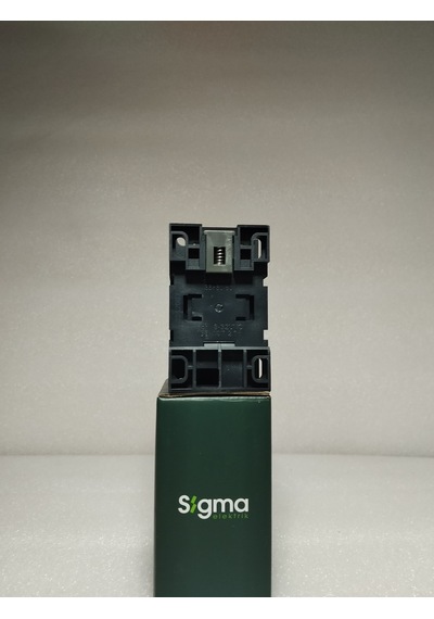 Scm012230 Scm 12 5,5 Kw 12a 230v Ac A.g. Kontaktör