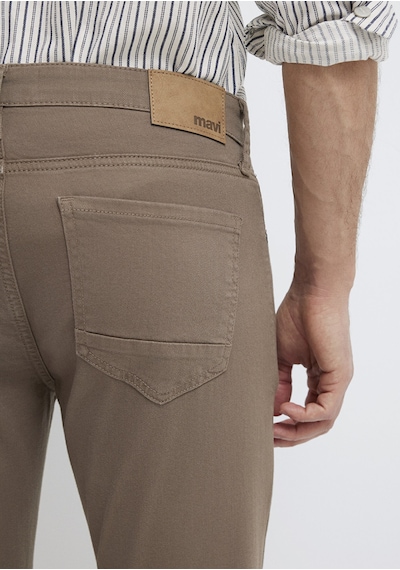 Mavi - Jake Kahverengi Gabardin Pantolon 00422a2788 Kahverengi