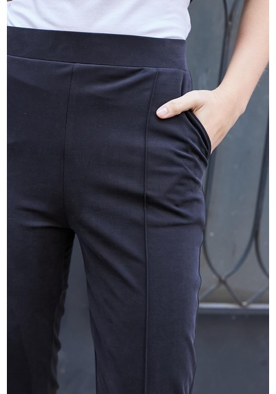 JUMENT Kadın Modal İpeksi Likralı Kumaş Yüksek Bel Önden Dikişli Cepli Dar Paça Pantolon-siyah JUMENT Kadın Modal İpeksi Likralı Kumaş Yüksek Bel Önden Dikişli Cepli Dar Paça Pantolon-siyah