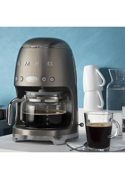 Smeg DCF02 1050 W Filtre Kahve Makinesi