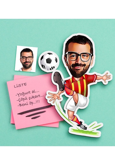 Kişiye Özel Bay Sarı Kırmızı Futbolcu Karikatürlü Ahşap Magnet Çok Renkli