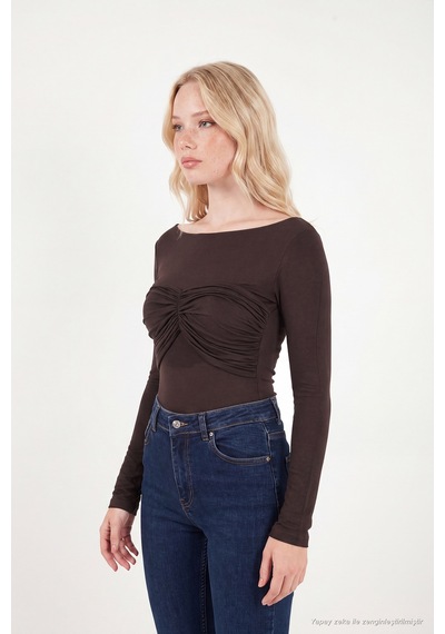 Lela Göğüs Drape Detaylı Kayık Yaka Bluz Kadın Bluz 5867117 Kahve