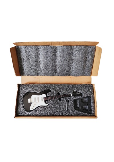El Yapımı 1/4 Ölçek Minyatür Elektro Gitar Stratocaster St.black