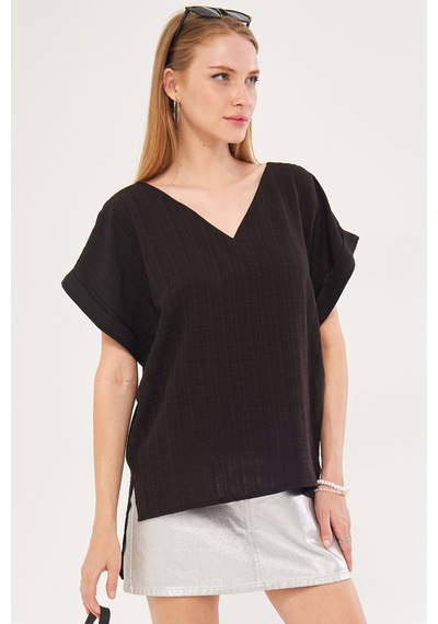 Armonika Kadın Siyah V Yaka Yanları Yırtmaçlı Arkası Uzun Duble Kol Detaylı Oversize Bluz Arm-24y001074