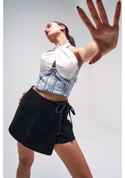 it's basic Kadın Taşlanmış Siyah Renk Belden Bağcıklı Denim Şort Etek
