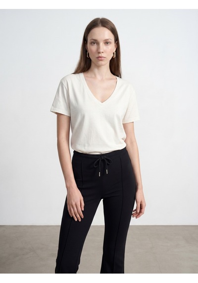 Dilvin 32847 Lyocell Karışımlı V Yaka T-shirt-ekru