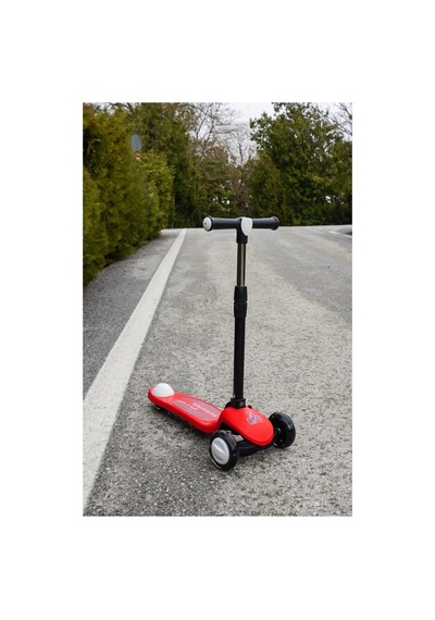 Scooter Yeni Pro 3tekerli Led Işıklı 3kademeli 50kğ Taşıma Kapasiteli 3+yaş Kırmızı